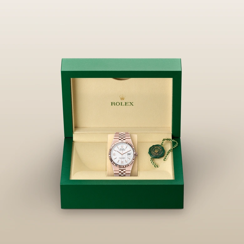 Rolex Land-Dweller 40 in 40 mm everose gold, M127335-0001 - Cooke & Kelvey