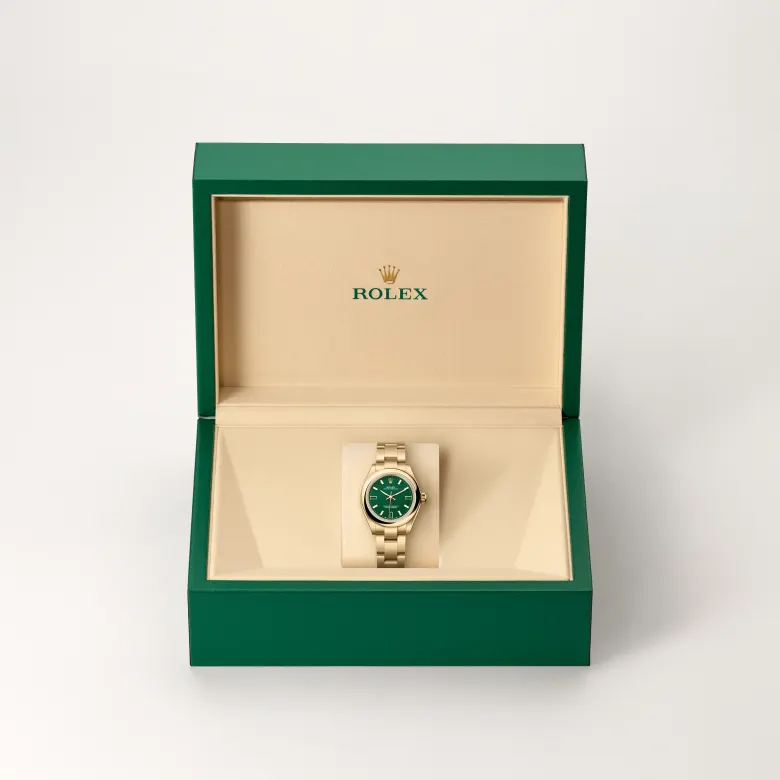 Rolex Oyster Perpetual 28 in 28 mm yellow gold, M276208-0002 - Cooke & Kelvey