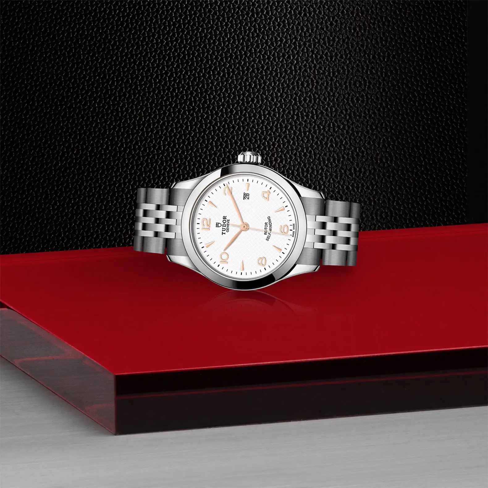 Tudor 1926, M91350-0011 - Cooke & Kelvey