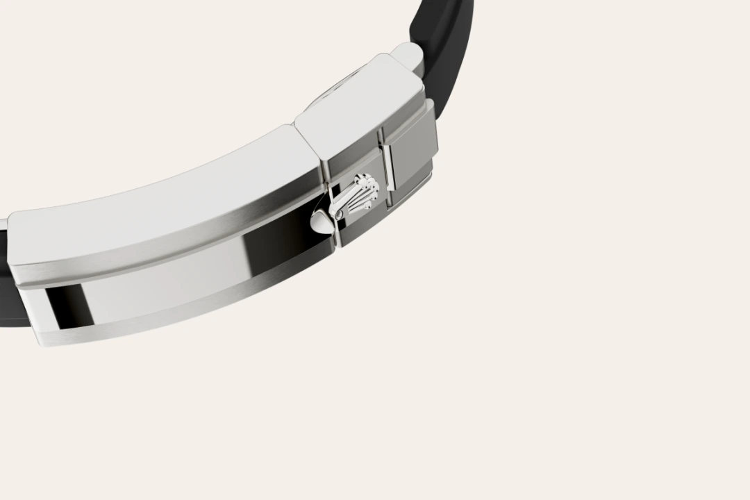 Mother-of-Pearl Dial