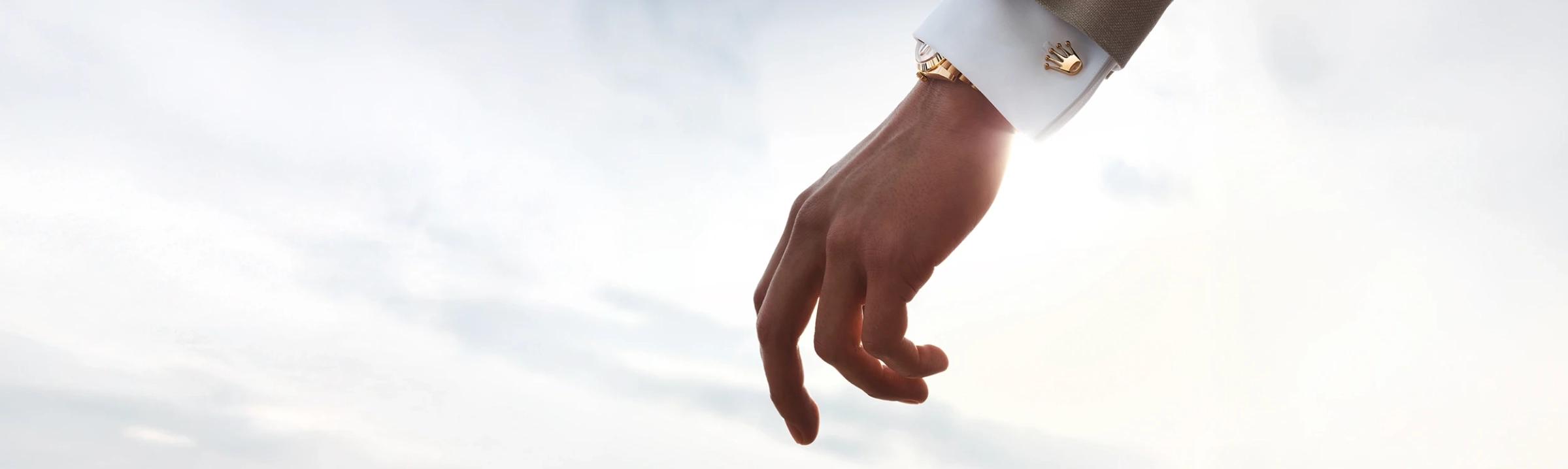 discover-rolex-new-watches-2024-M126710GRNR-0003_2401jva_002_rvb