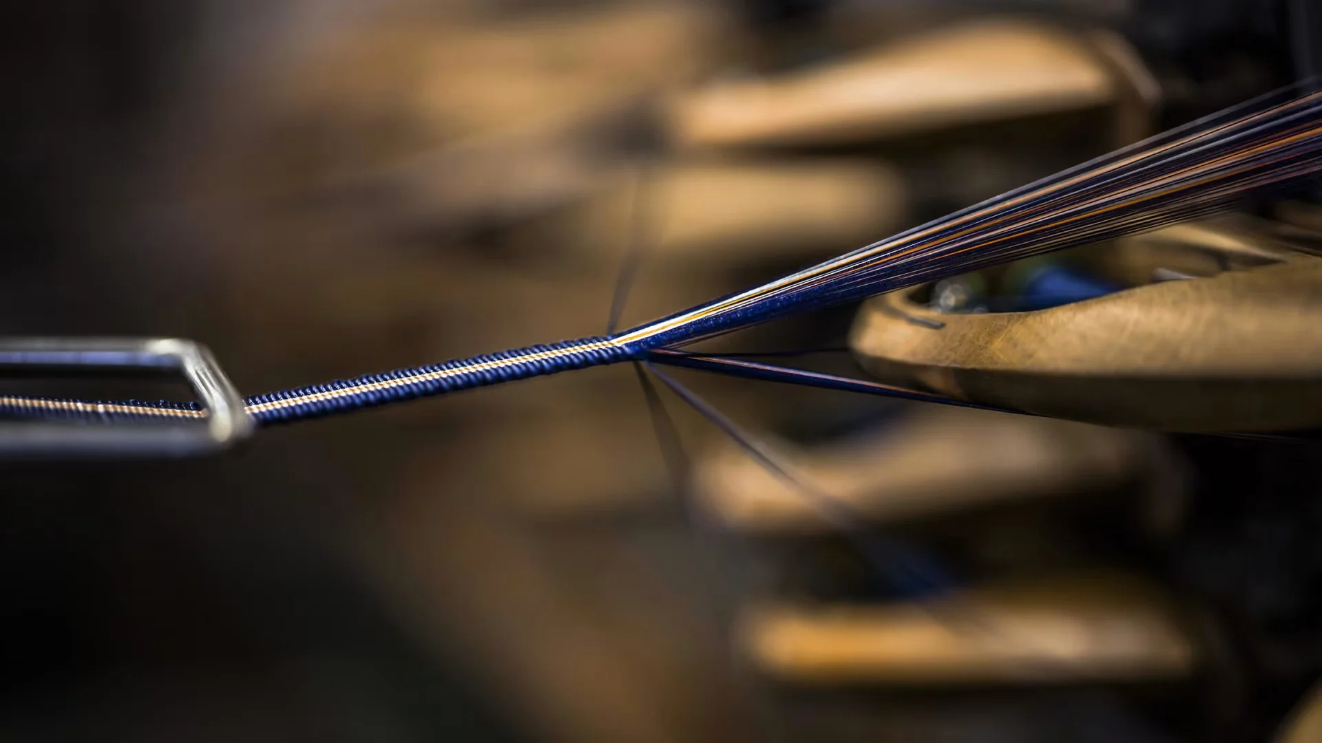 fabric-strap-desktop-landscape