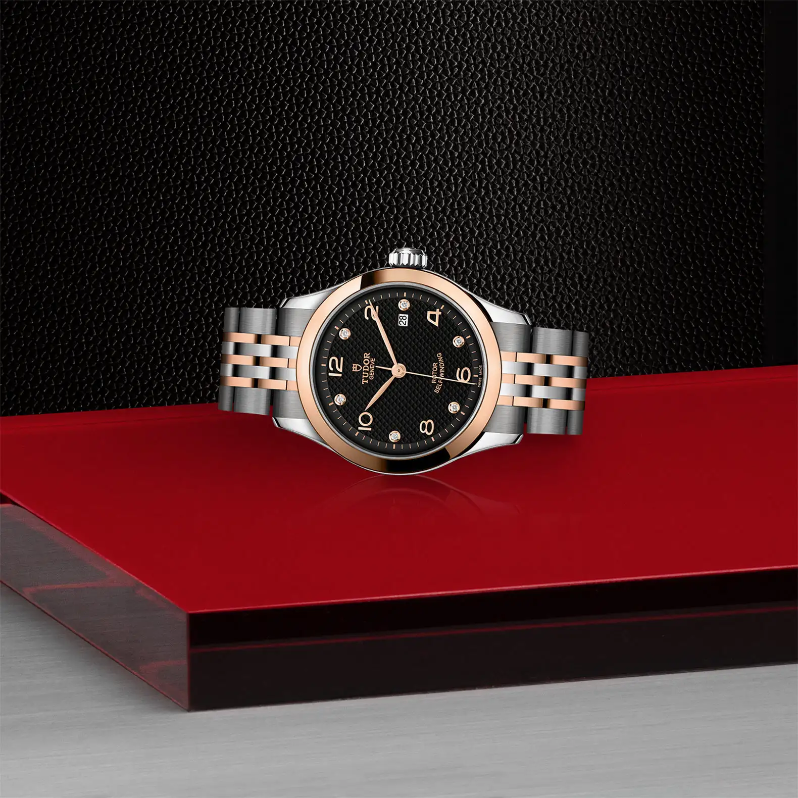 Tudor 1926 - Model No. M91351-0004