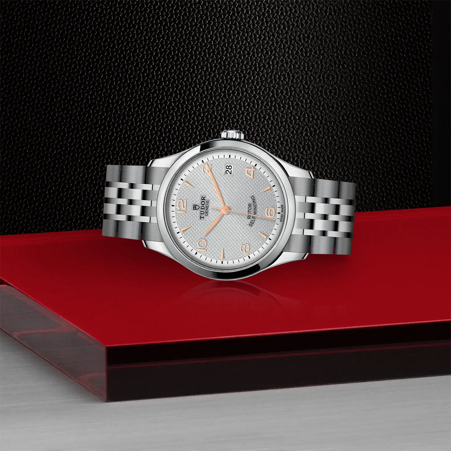 Tudor 1926 - Model No. M91450-0001