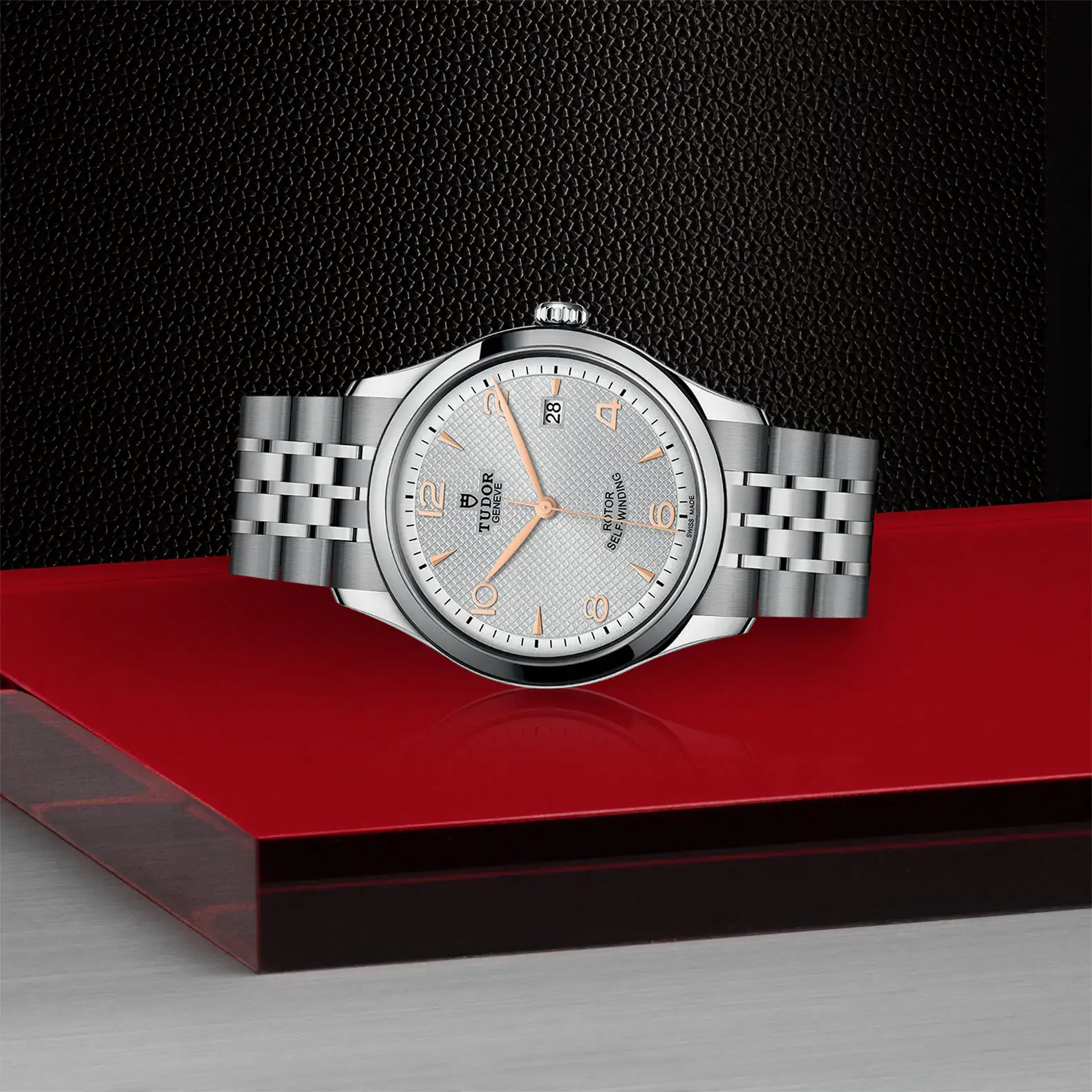 Tudor 1926 - Model No. M91550-0001