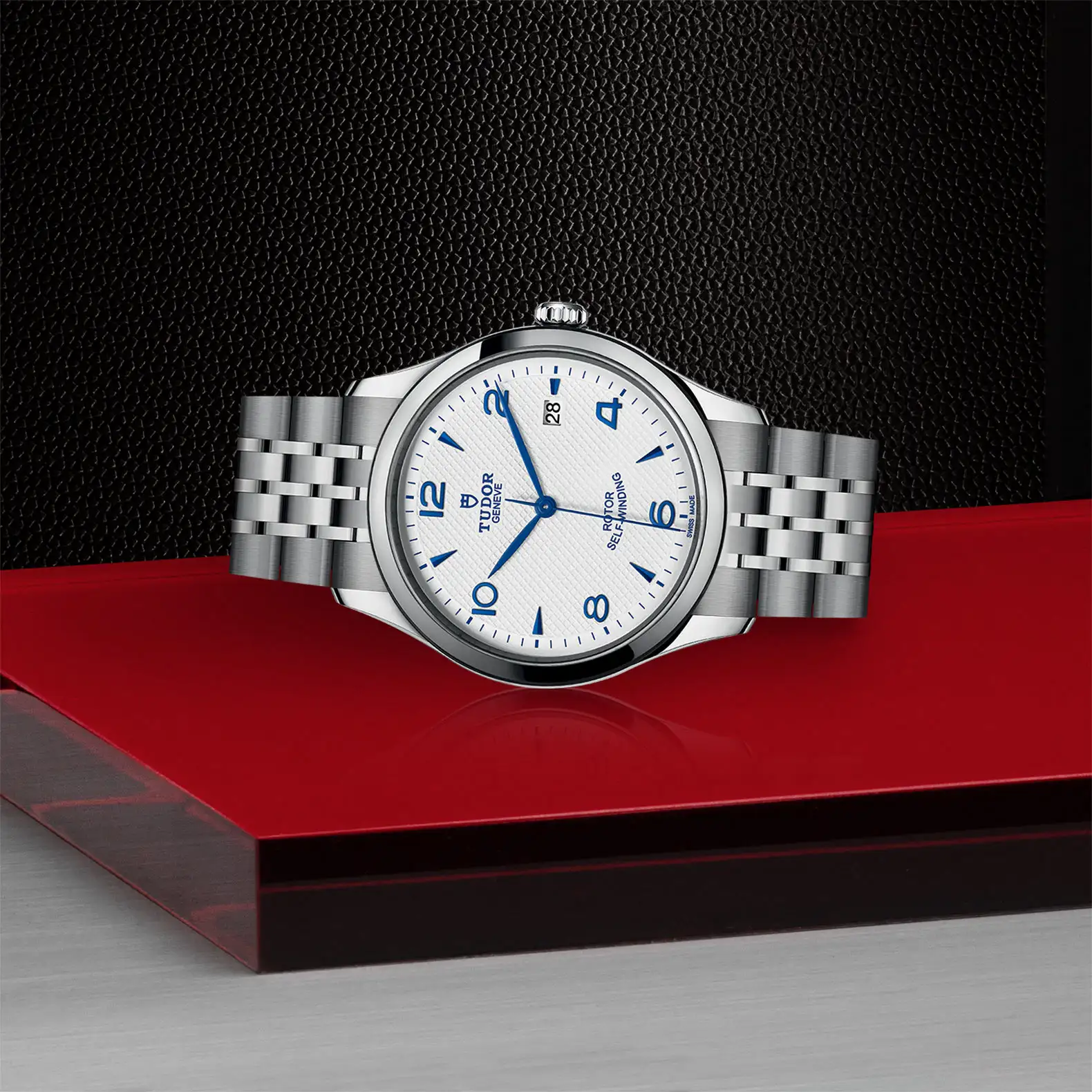 Tudor 1926 - Model No. M91550-0005