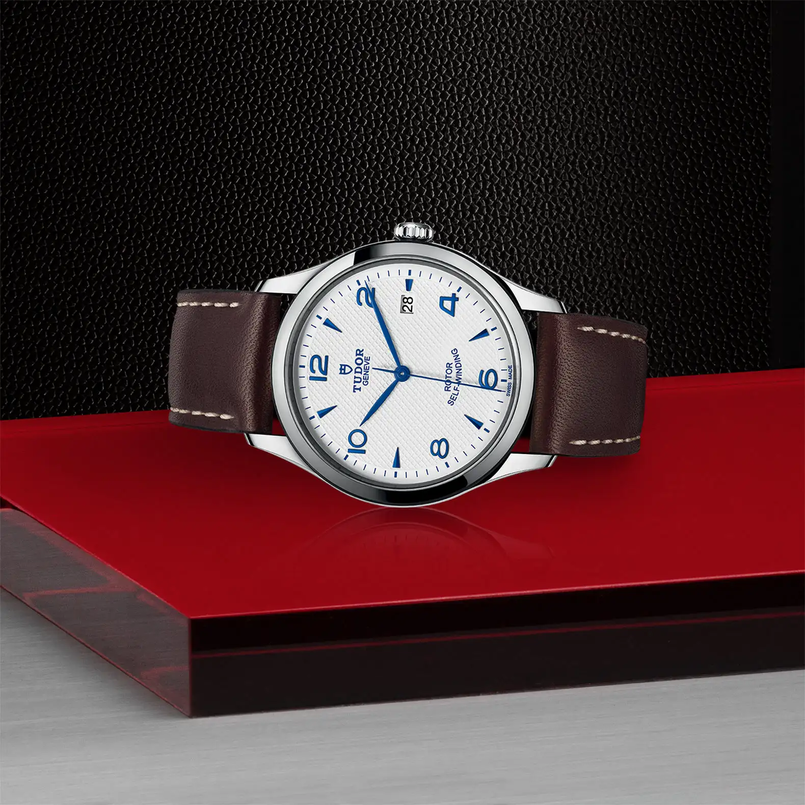 Tudor 1926 - Model No. M91550-0010