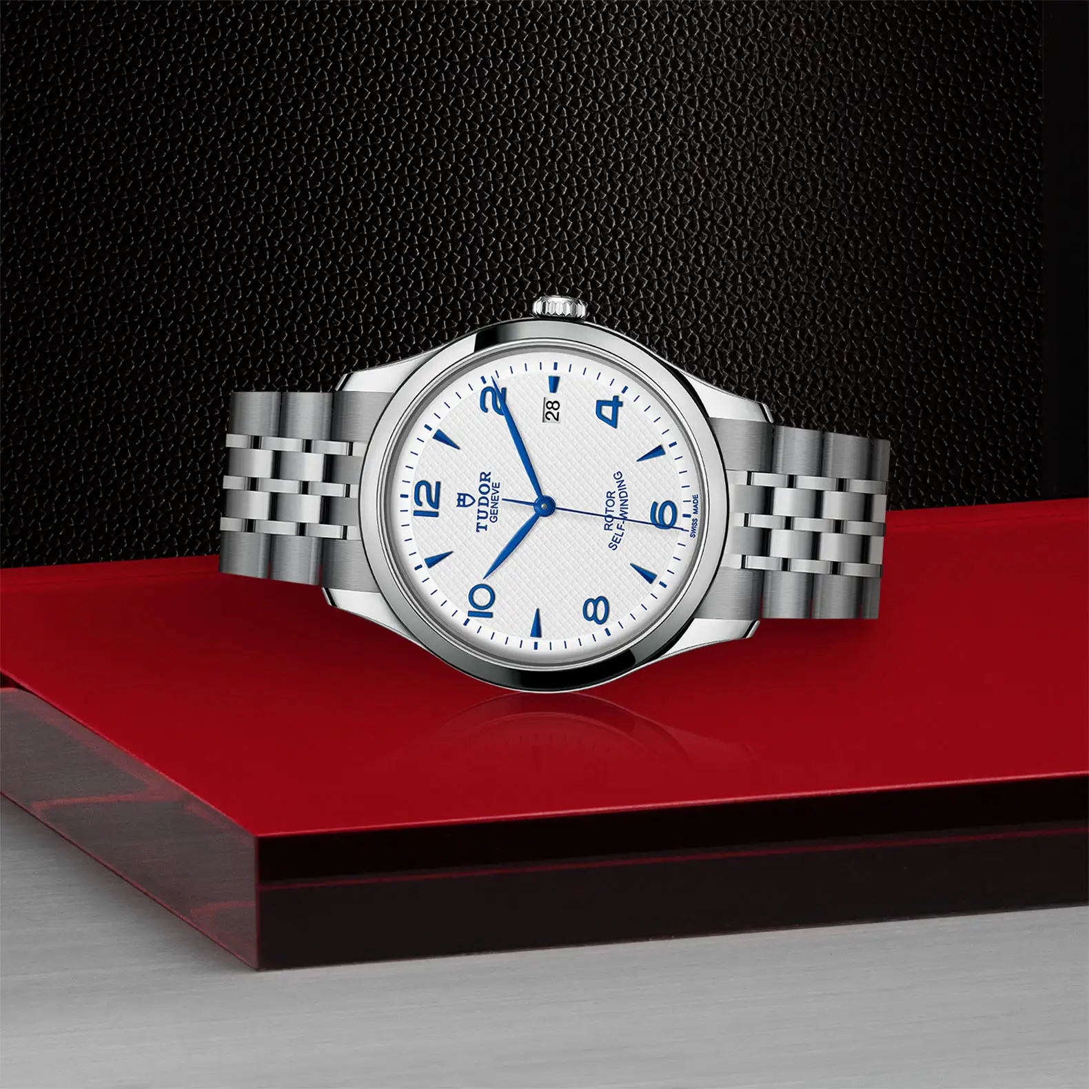 Tudor 1926 - Model No. M91650-0005