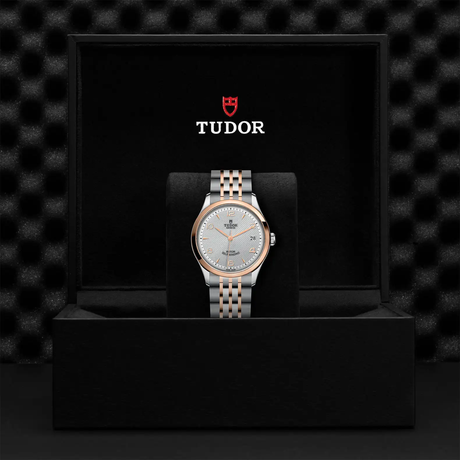 Tudor 1926 - Model No. M91451-0001